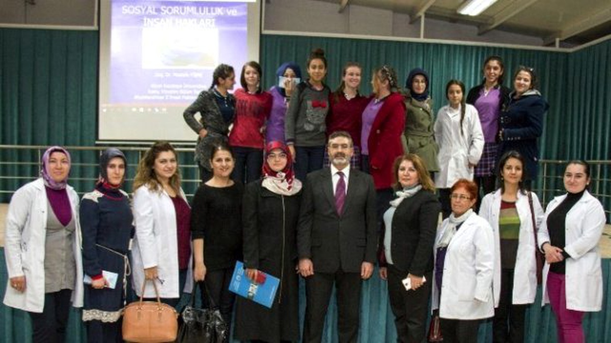 Afyonkarahisar\'da "Sosyal Sorumluluk ve İnsan Hakları" Konulu Konferans