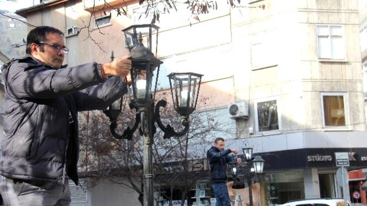 Altınordu\'da Sokak Lambaları Değişiyor