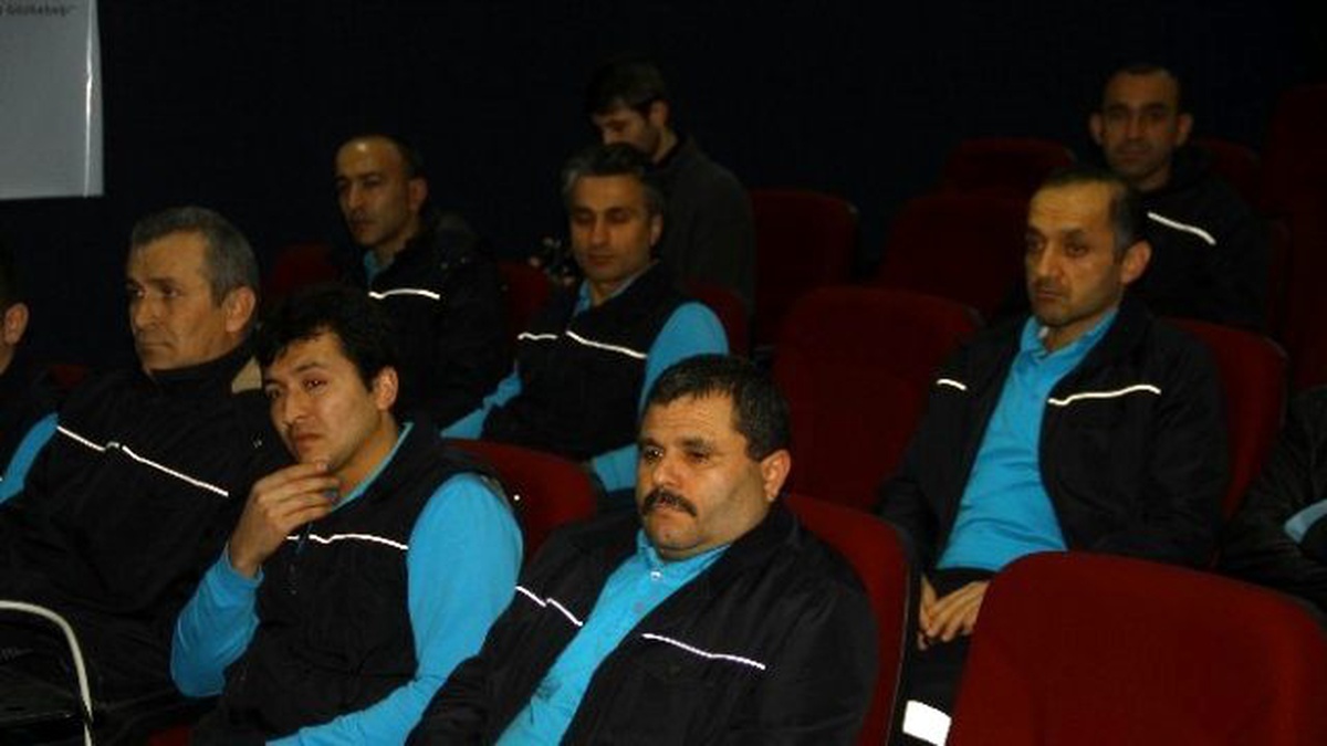Apartman Görevlilerine Madde Bağımlılığı Eğitimi
