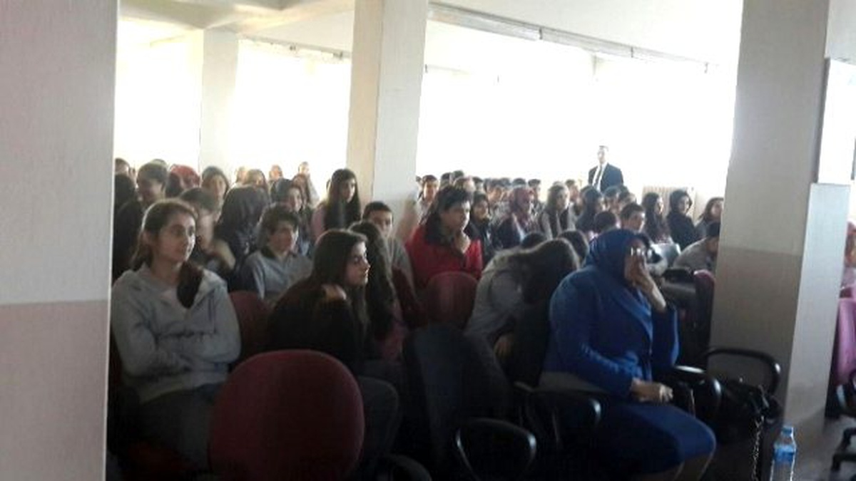 Erzurum\'da ASP\'den 136 Öğrenciye Sosyal Hizmetler Eğitimi