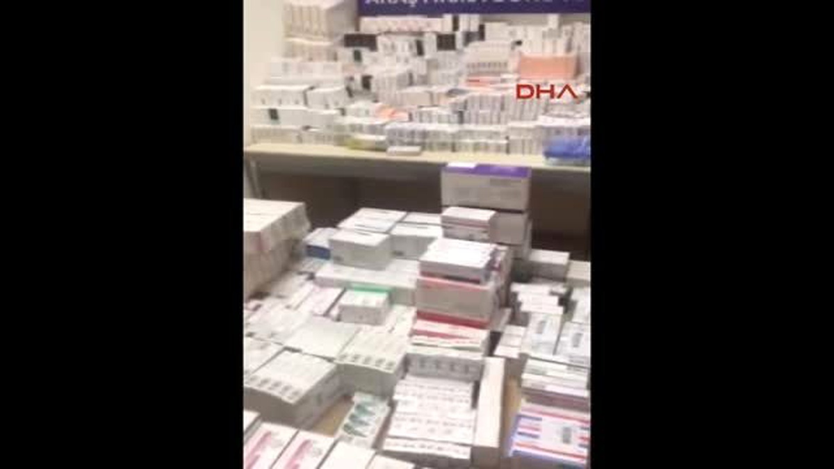 Atatürk Havalimanı\'nda Kaçak İlaç Yakalandı