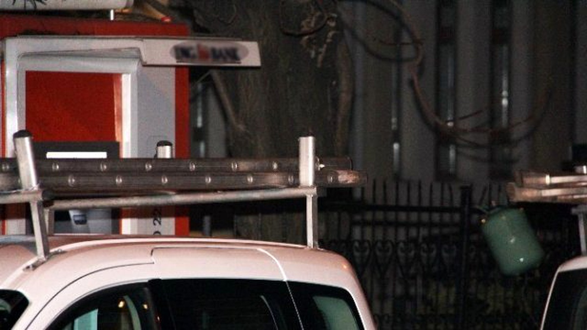 Menteşe\'de ATM Yakınındaki Şüpheli Tüp Korkuttu