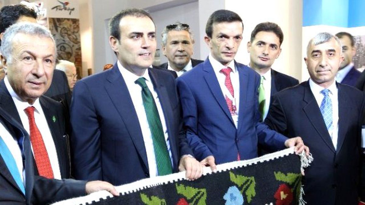 Bakan Ünal, Serka Standını Ziyaret Etti