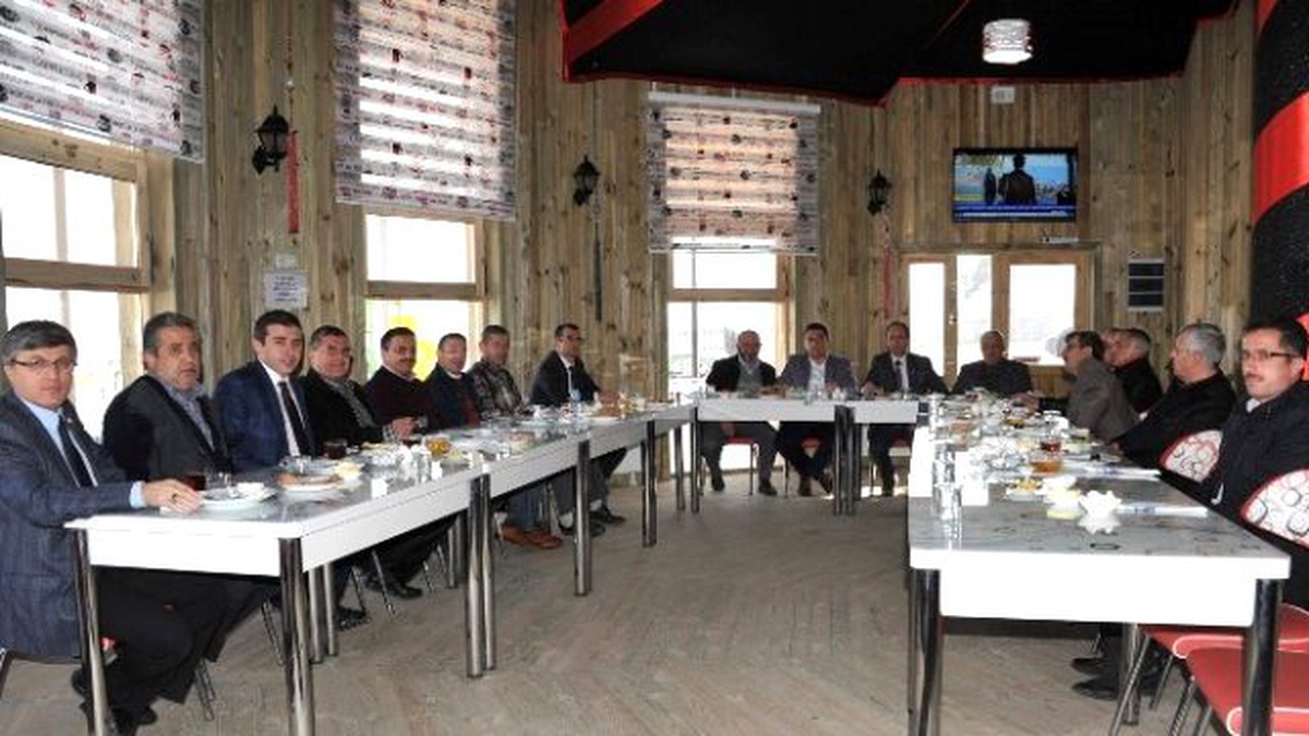 Başkan Bakıcı AK Parti İlçe Teşkilatı Üyeleri ile İle Kahvaltıda Buluştu