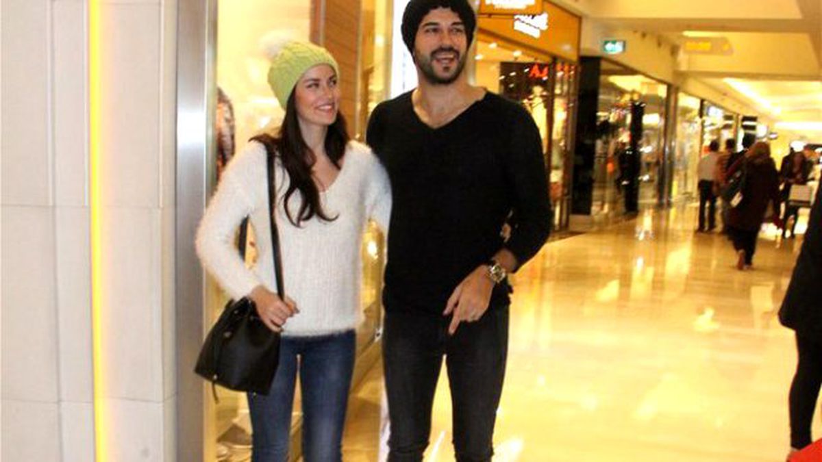Burak Özçivit ve Fahriye Evcen, Skinny Jean Modasına Uydu