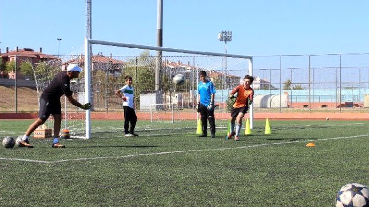 Büyükçekmece Geleceğin Futbol Yıldızlarını Seçiyor