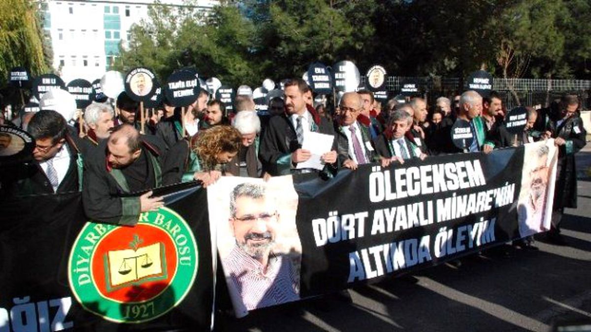 Diyarbakır Barosu Tahir Elçi\'yi Andı