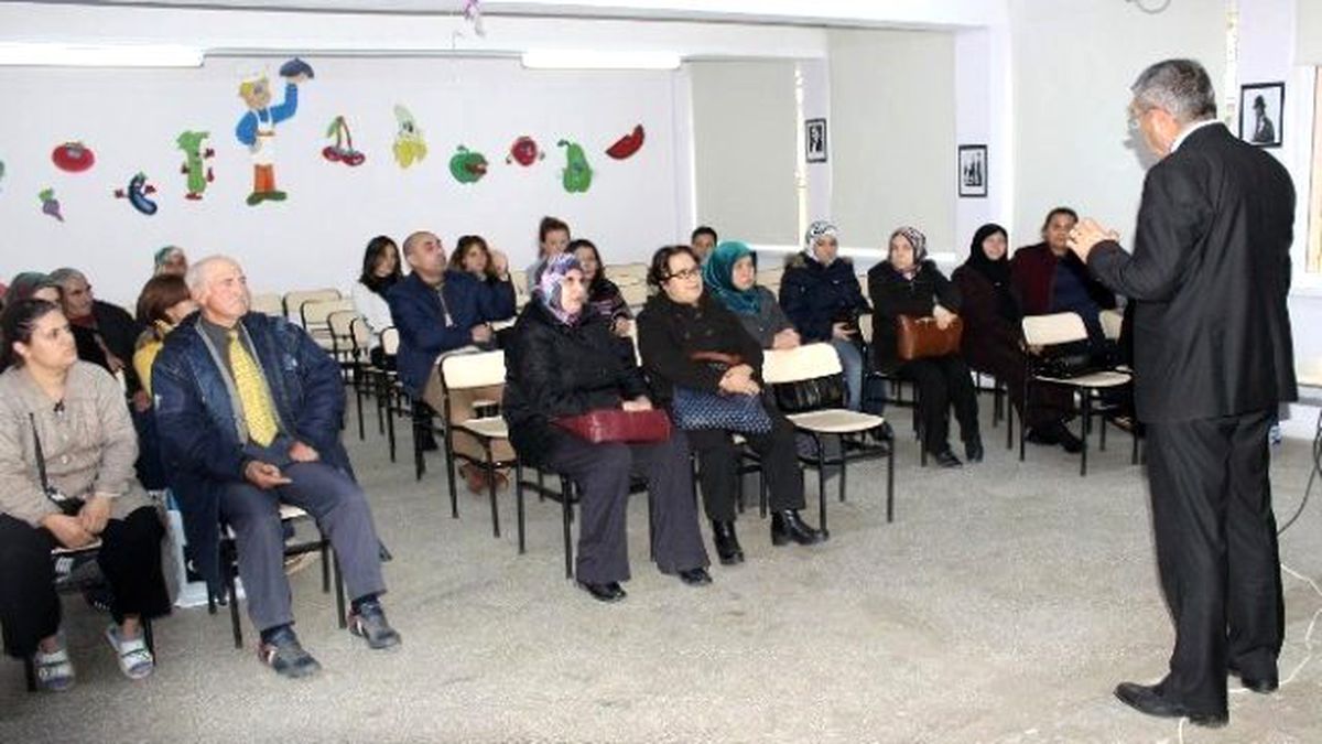Engelli Öğrencilerin Velilerine Seminer