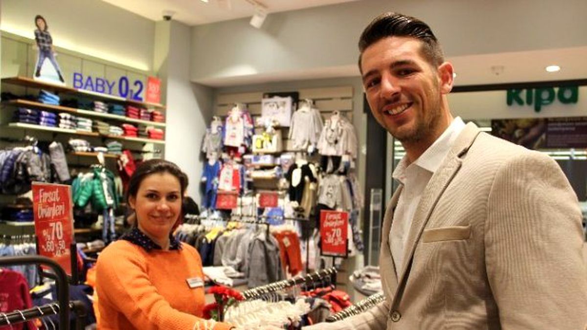 Forum Magnesia, 12 Aralık Mağazacılar Günü\'nü Kutladı!