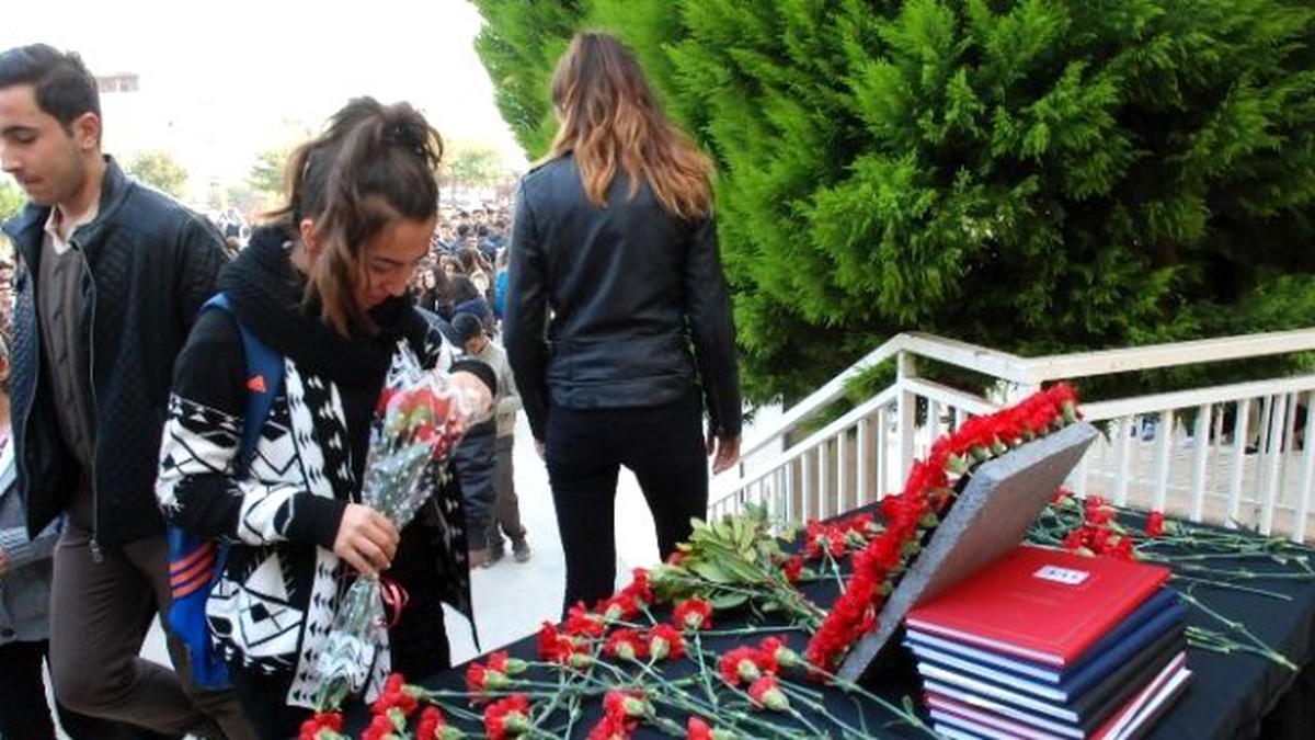 İntihar Eden Okul Müdürü, Görev Yaptığı Okulunda Anıldı