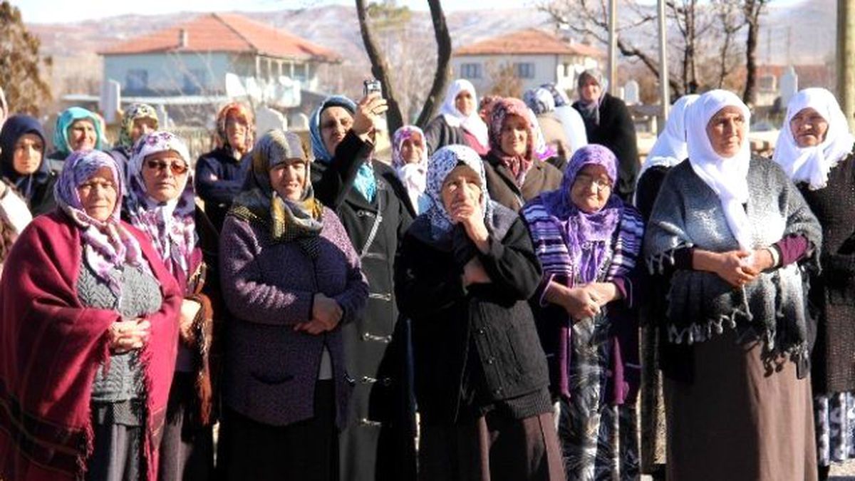Kayseri Valisi Orhan Düzgün;