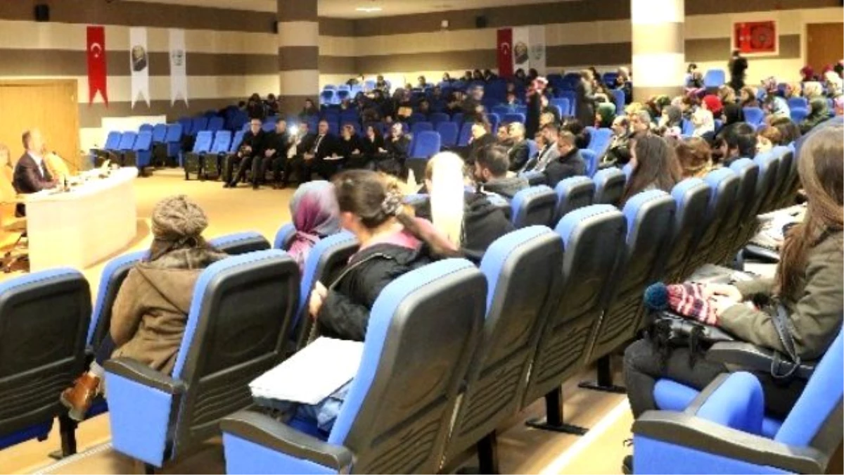 Kbü\'de İslamcılık ve Sonrası Konulu Konferans Düzenlendi