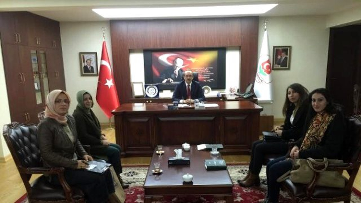 Muş Kadın Çatısı Derneği\'nden Vali Yavuz\'a Ziyaret
