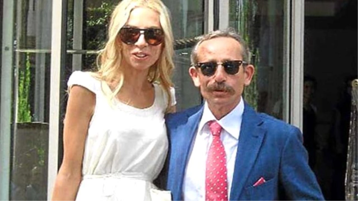 Şarkıcı Zeynep Casalini ile Tahsin Berk Boşanıyor