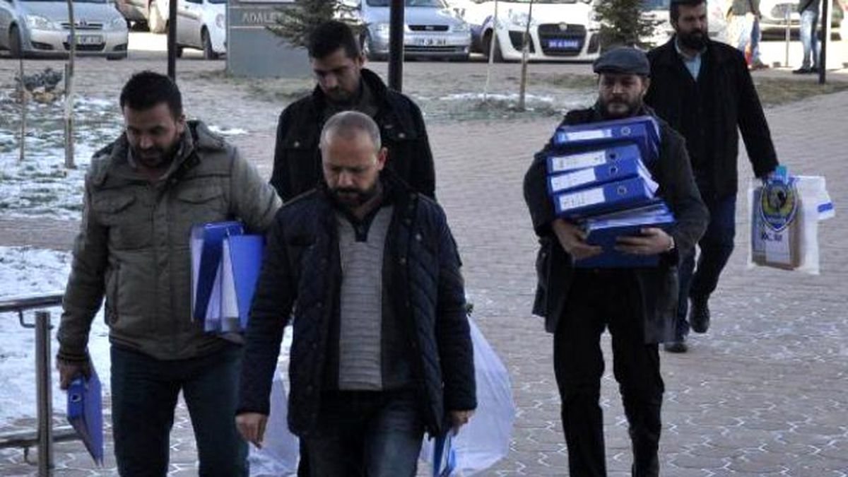 Sivas\'ta \'Paralel Yapı\' Soruşturmasında 17 Şüpheli Adliyeye Sevk Edildi