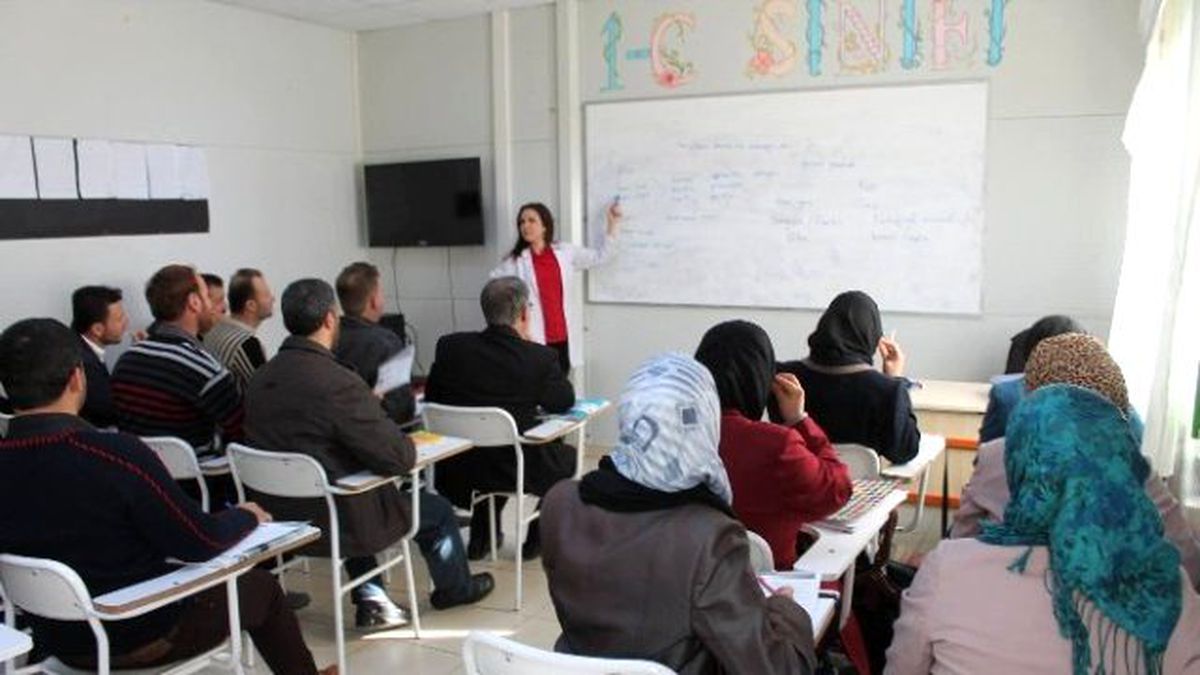 Suriyeli Öğretmenlere Türkçe Dil Kursu