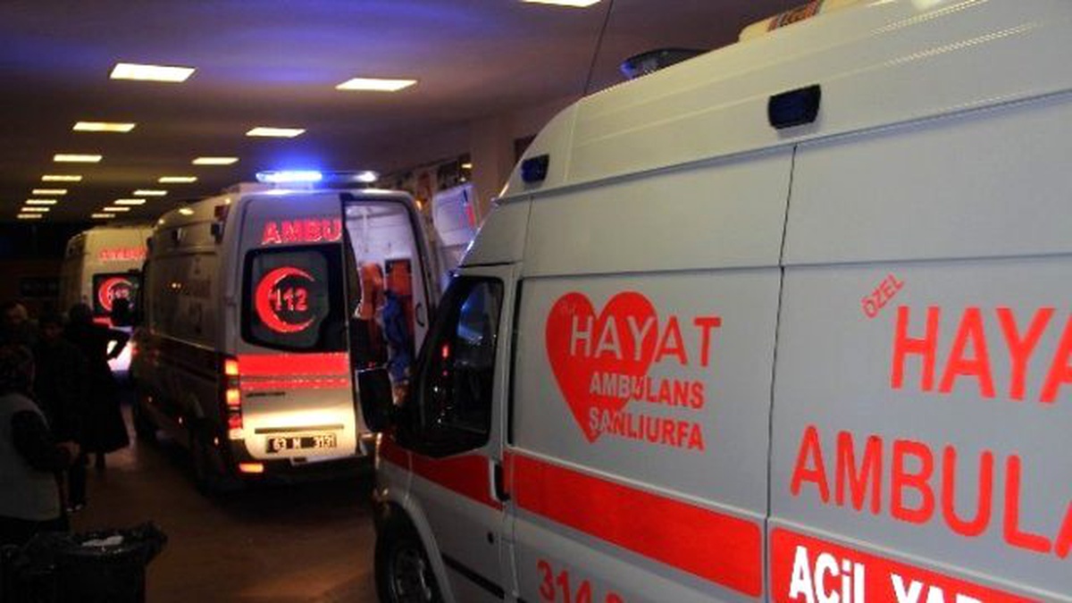 Takla Atan Otomobildeki 7 Kişi Yaralandı