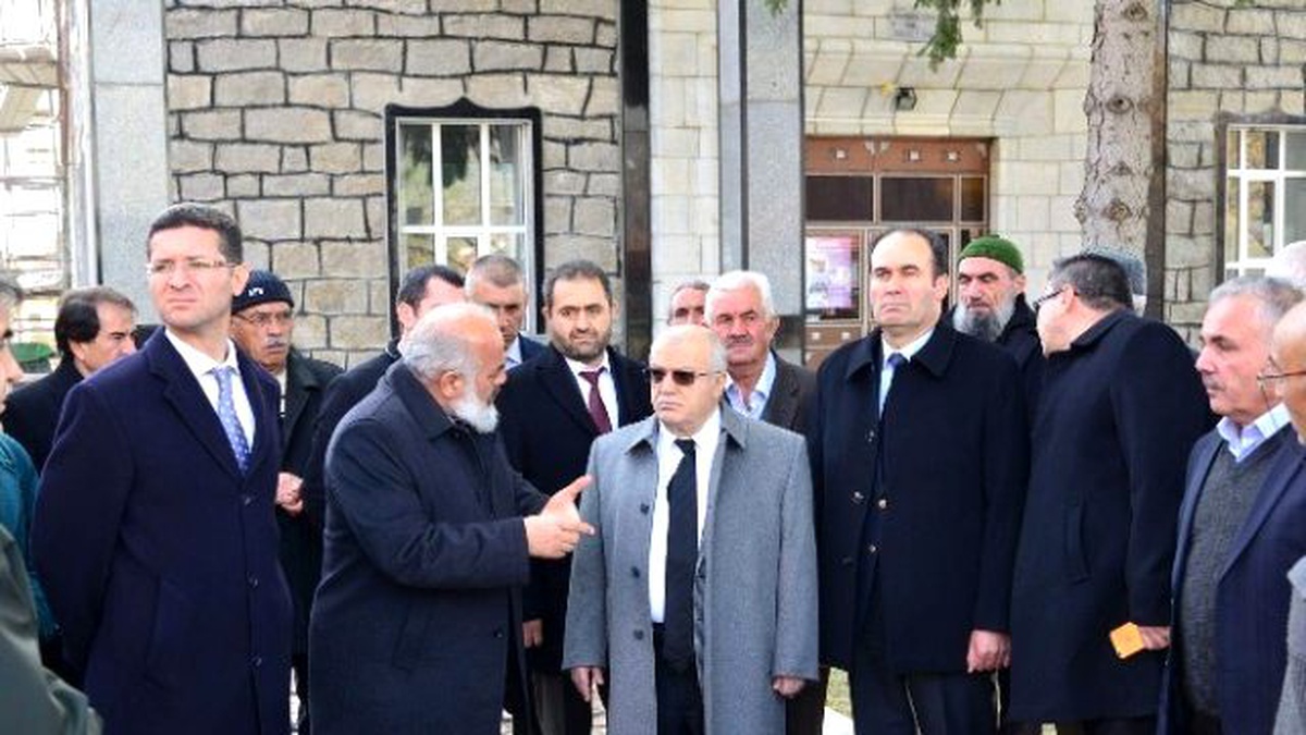 Vali Şentük Köy Gezileri Kapsamında Ömer Hacılı Köylüleri ile Bir Araya Geldi
