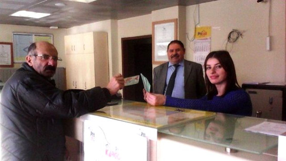 Yılbaşı Biletleri Çıldır PTT\'de Satışa Sunuldu
