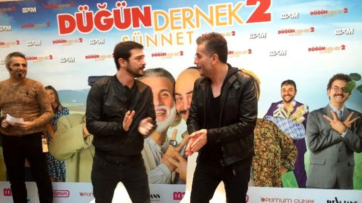 Ahmet Kural ve Murat Cemcir\'e Sevgi Seli