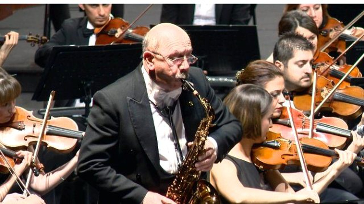 Atilla Şentin ve Senfoni Orkestrası\'ndan Müzik Ziyafeti