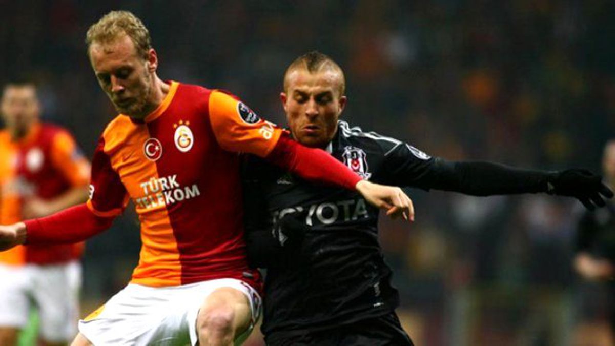 Beşiktaş Evinde, Galatasaray Deplasmanda Sıkıntılı