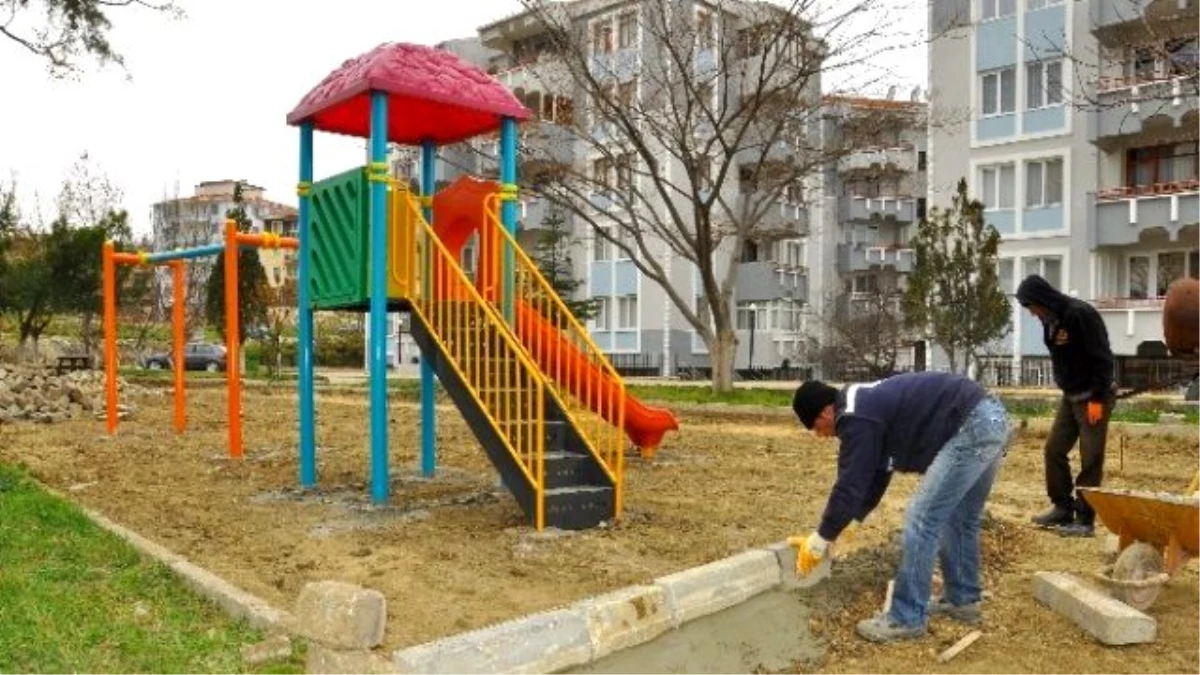 Çocuk Oyun Parkları Yenileme Çalışmaları