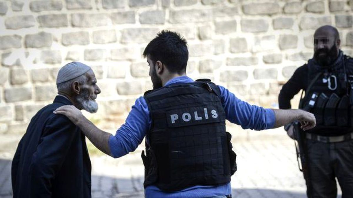 Kamu Denetçisi Noktayı Koydu: Evlilik Dışı İlişki Memurun Özel Hayatı