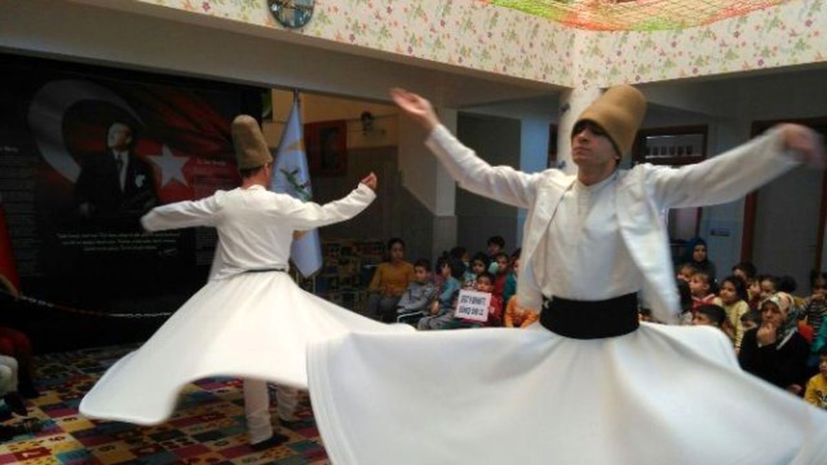 Hayme Hatun\'da Semazen Gösterisi