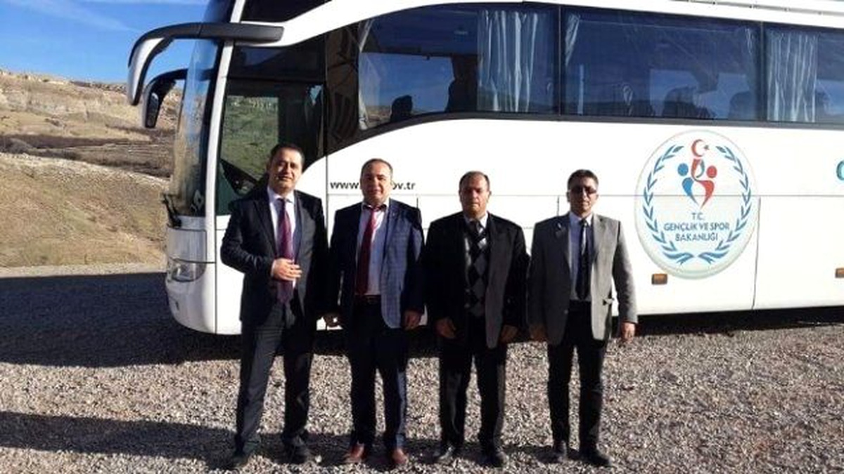 Malatya Gençlik Merkezi, Hekimhan Kurşunlu\' da Ki Okulu Ziyaret Etti