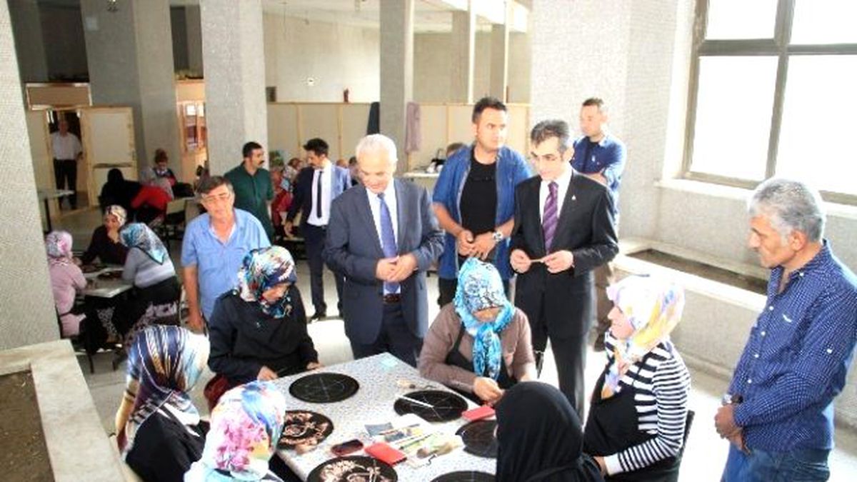 Meslek Edindirme Kursları Devam Ediyor