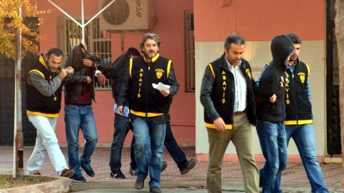 Mezarlıkta Hırsızlığa 5 Tutuklama