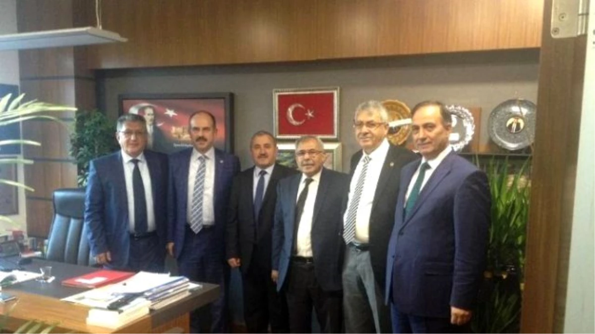 MHP\'li Belediye Başkanlarından AK Parti Milletvekillerine Ziyaret