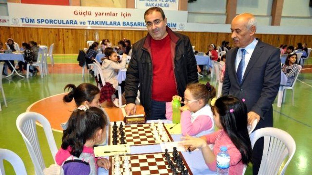 Nevşehir\'de Minikler Satranç Turnuvası Başladı
