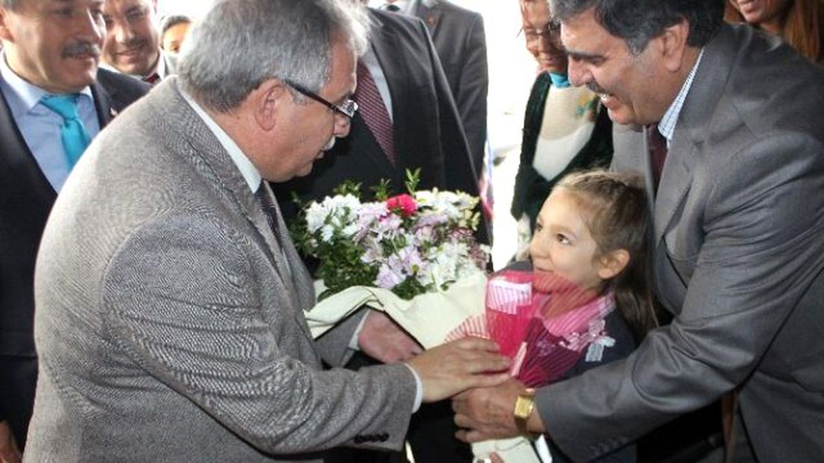 Osmaneli\'nde "Veliler Sınıflarına Sahip Çıkıyor" Projesi