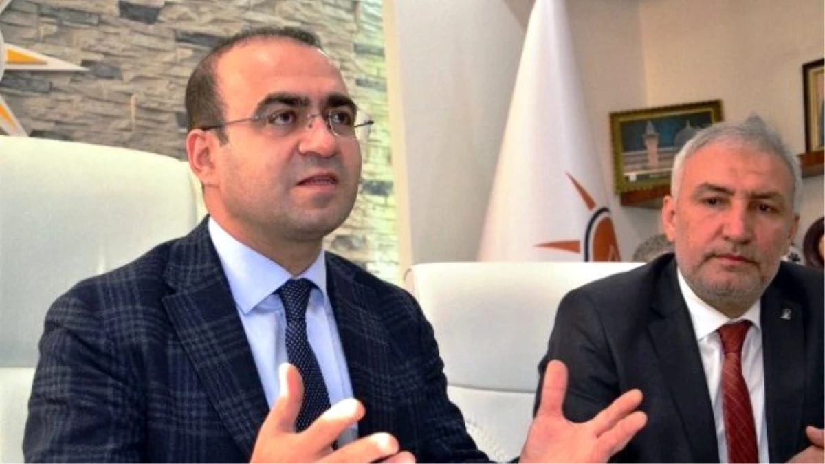 TBMM Dışişleri Komisyon Başkanı Özhan\'dan Rusya ve Irak Değerlendirmesi