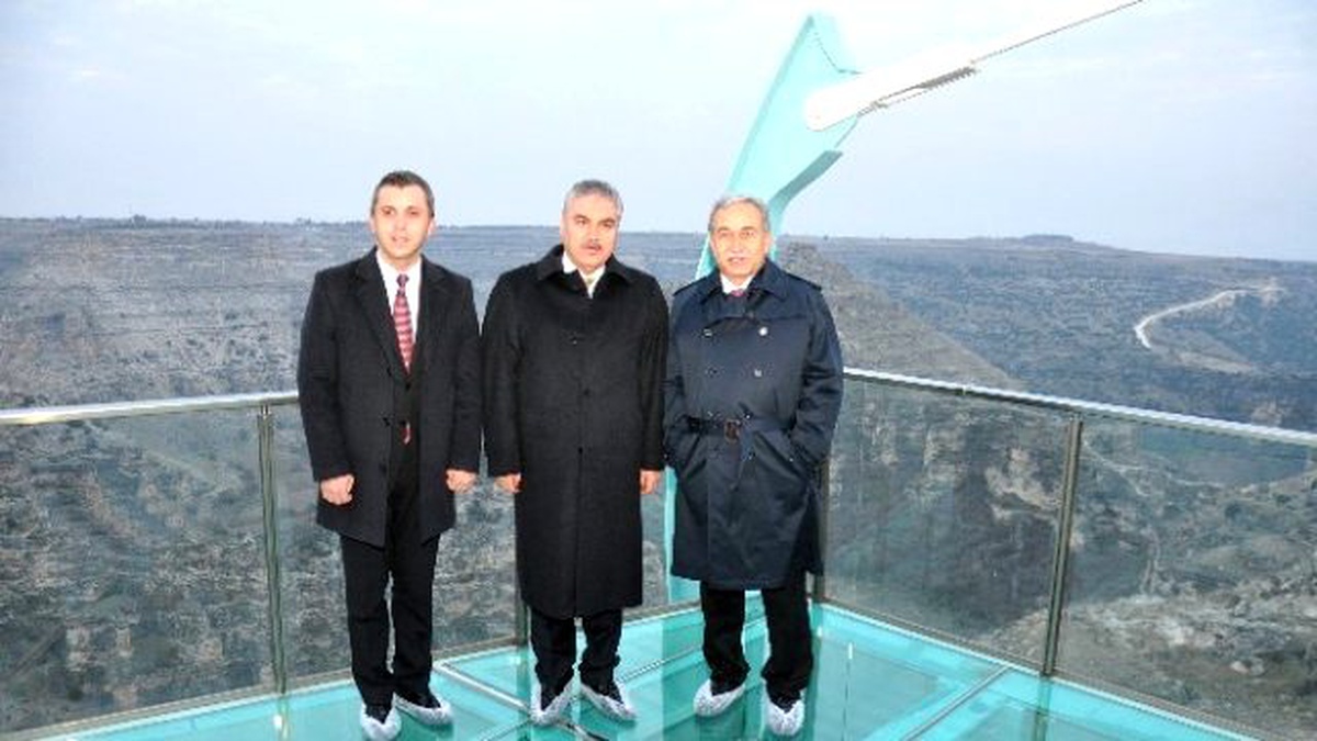 Vali Büyük\'ten Uşak Valisi Ahmet Okur\'a Ziyaret