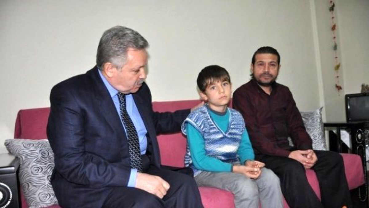 Vali Kahraman Çelikel Ailesinin Misafiri Oldu