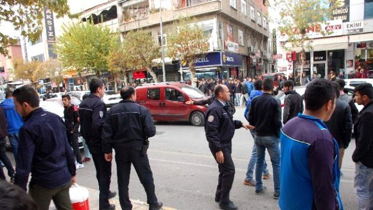 Adıyaman\'da, İki Grup Arasında Kavga