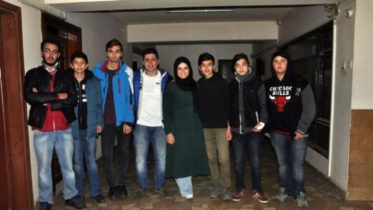 Barcode Official İsimli Grup Gençlere Rap Müziğini Sevdirmeyi Amaçlıyor