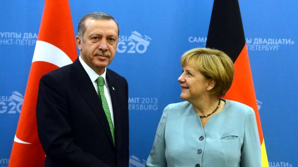 Çipras, Merkel ve Erdoğan'ı Sakız Adasına Davet Edecek