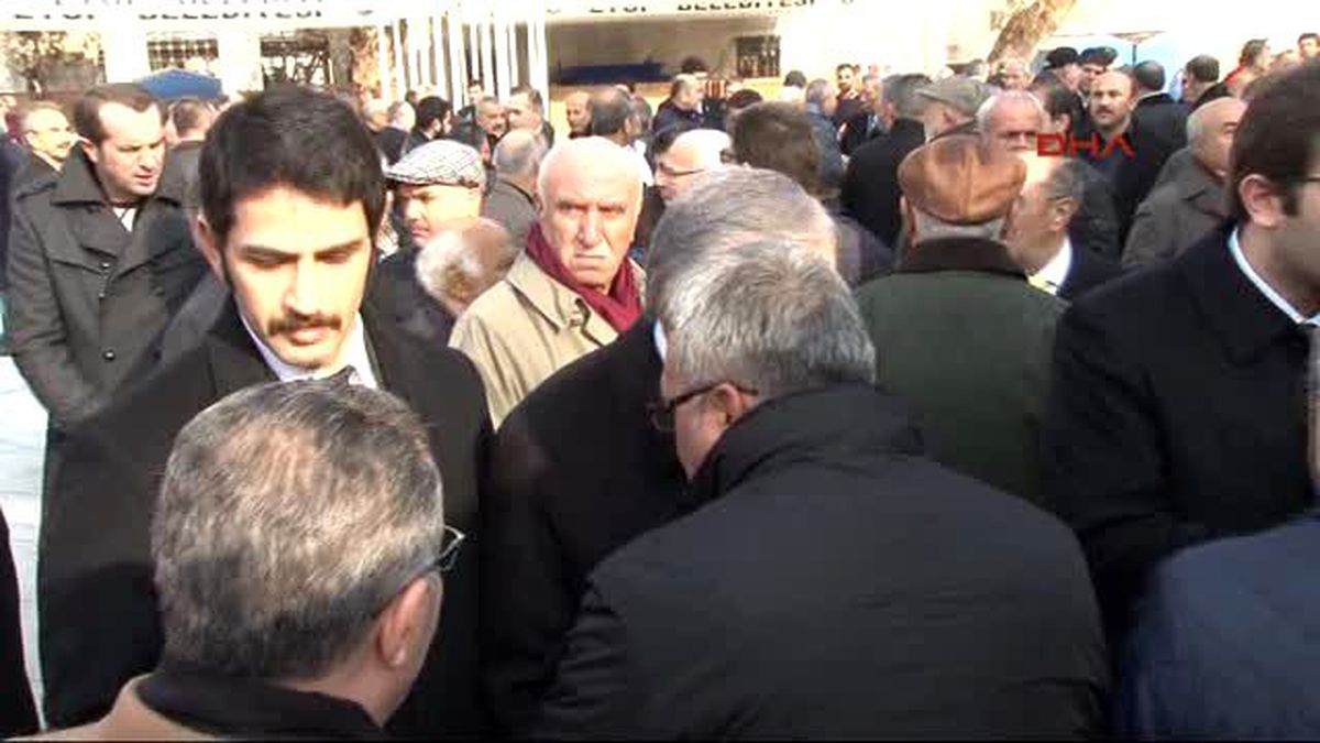 Devlet Bahçeli, Celal Adan\'ın Annesinin Cenaze Törenine Katıldı