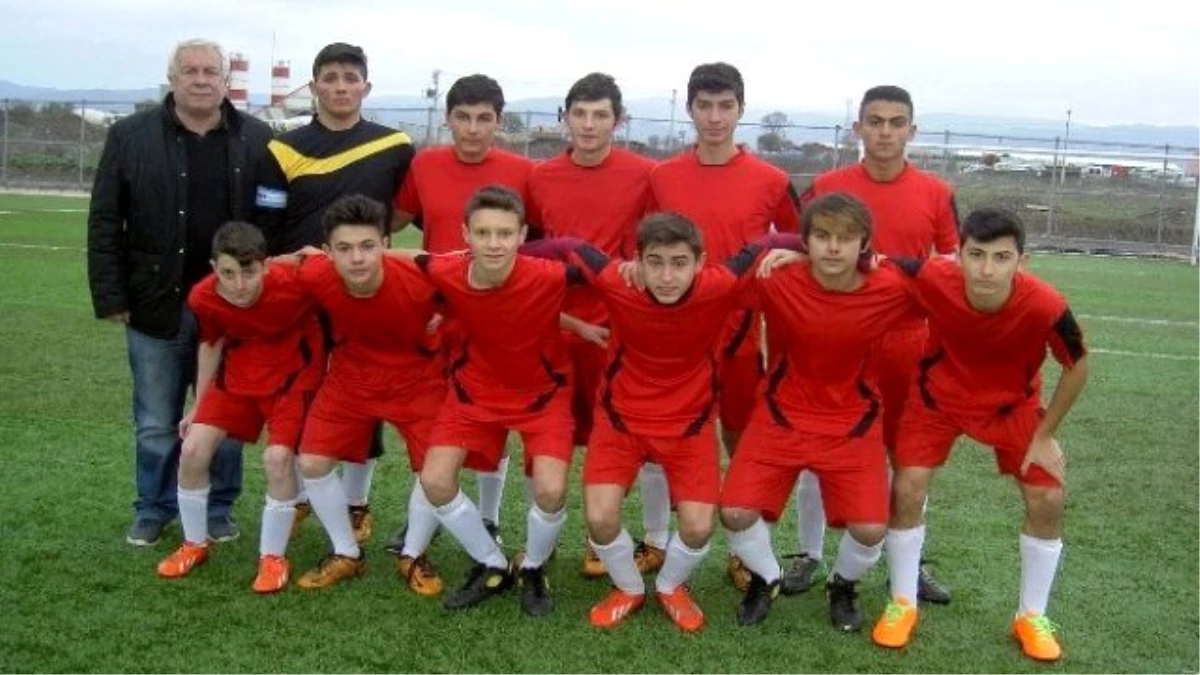 Gönen Belediyespor U-17: 3 - Sarı Köy U-17: O