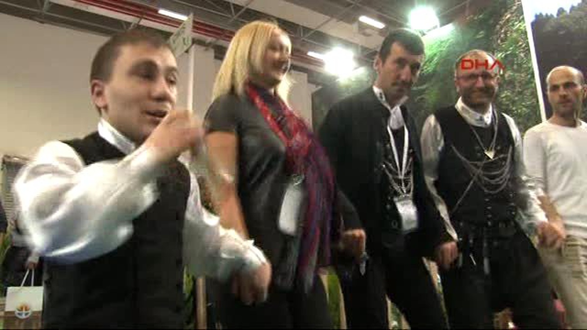 İzmir Türkiye\'nin Her Bölgesindeki Turizmcilerde Rusya Endişesi