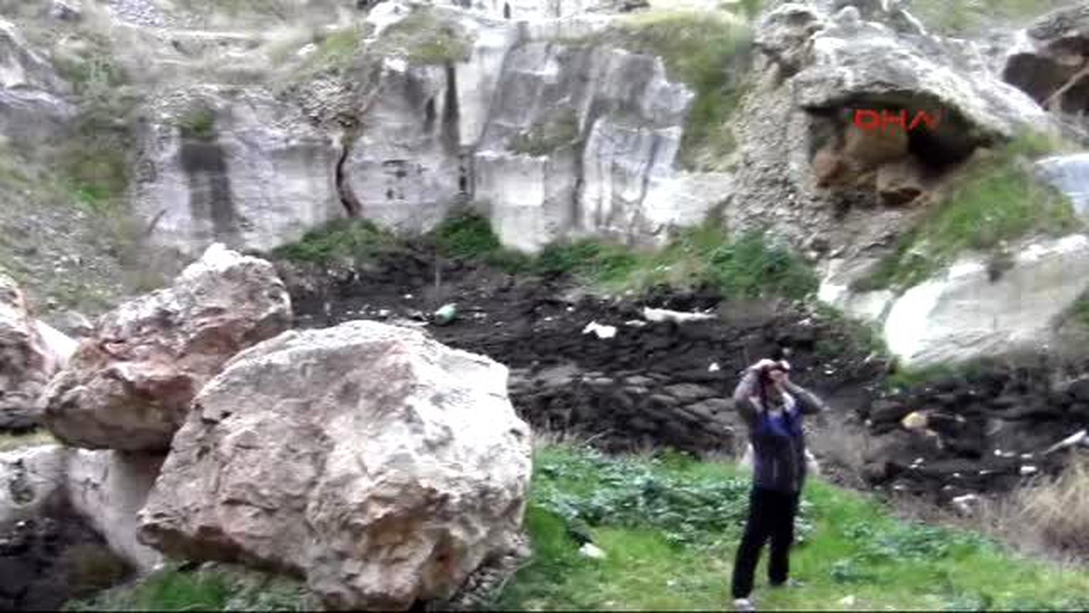 İznik?teki Herakles Kabartmasının Asa Taşıyan Koluna da Zarar Verildi -Aktuel Görüntü