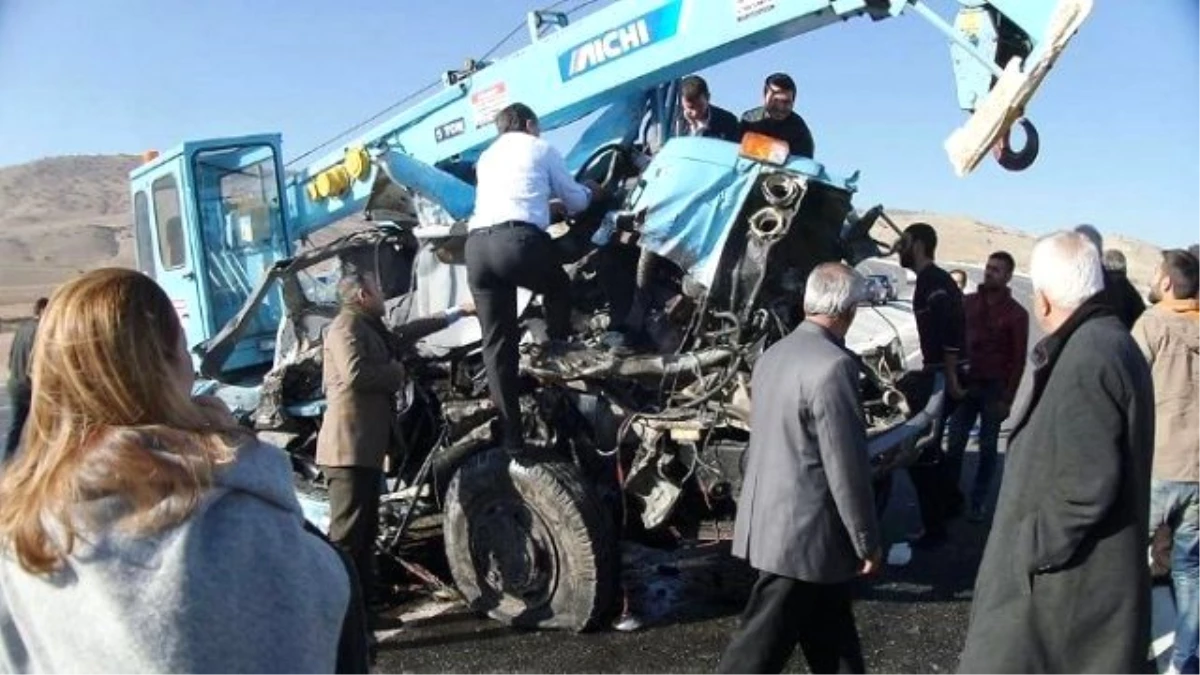 Malatya-sivas Karayolunda Trafik Kazası: 1 Yaralı