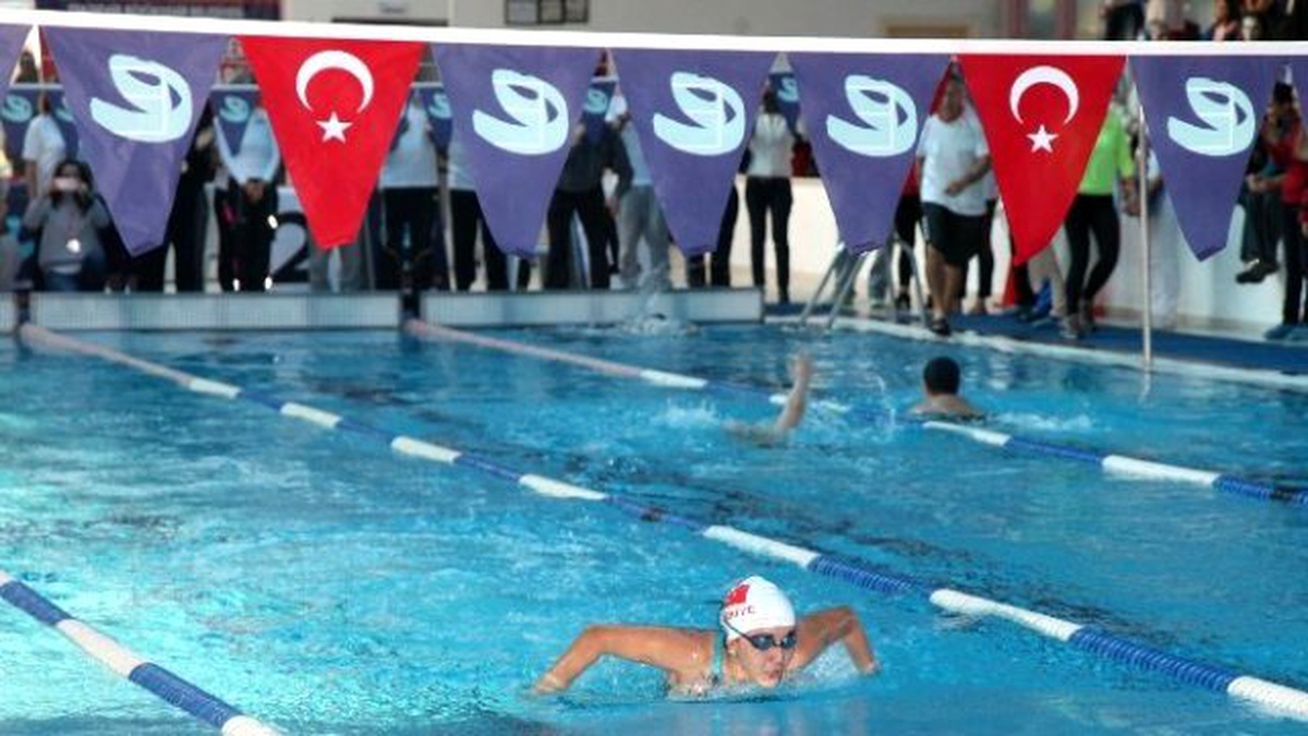 Ulusal Masterler Yüzme Yarışları Büyük Heyecana Sahne Oldu