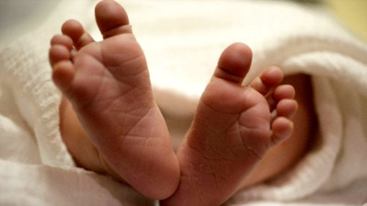 15 Yaşındaki Kız, Yeni Doğan Kardeşini Öldürdü