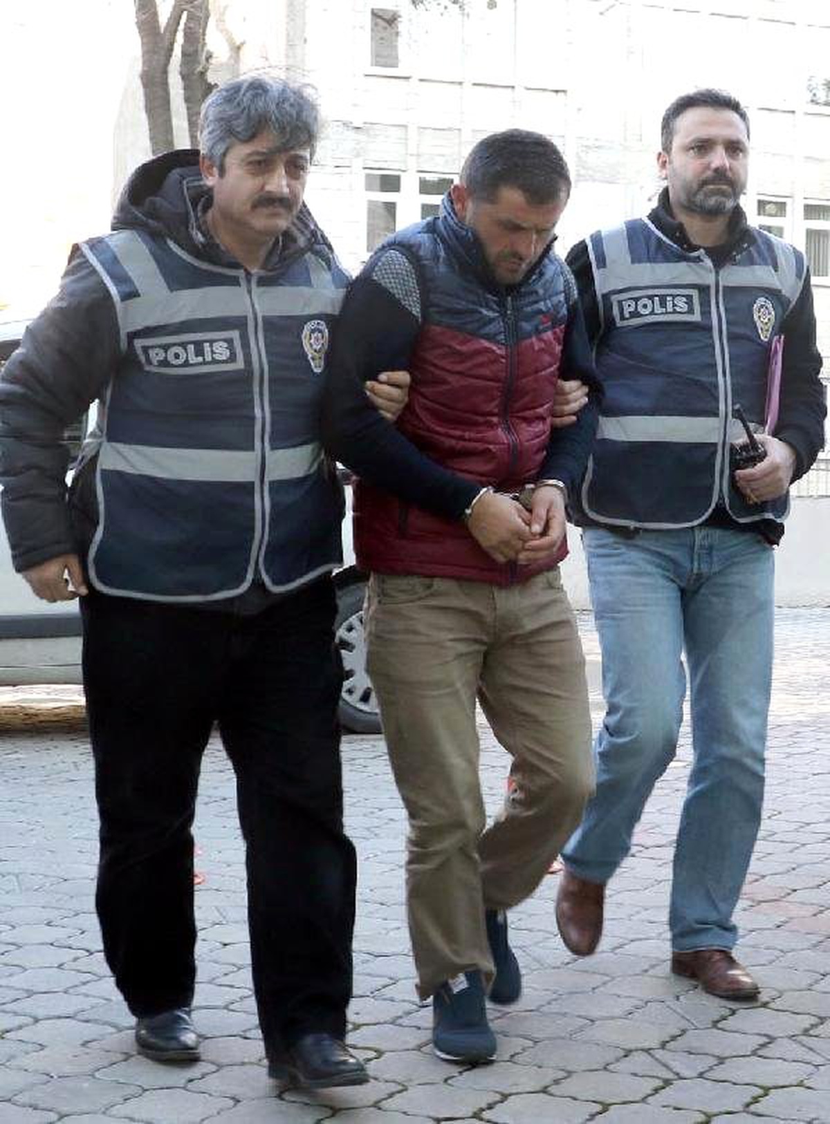 2 Çocuk Babası, 14 Yaşındaki Kızı Taciz İddiasıyla Tutuklandı