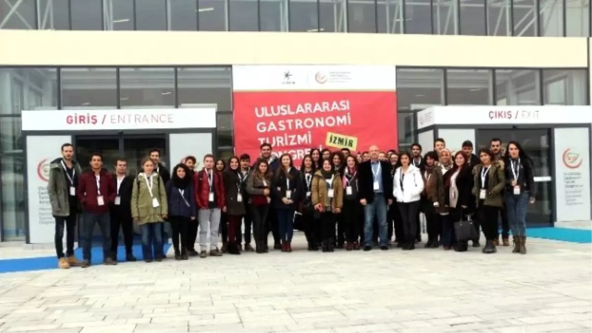 Akü Turizm Fakültesi Öğrencileri Uluslarası Gastronomi Turizmi Kongresine Katıldı